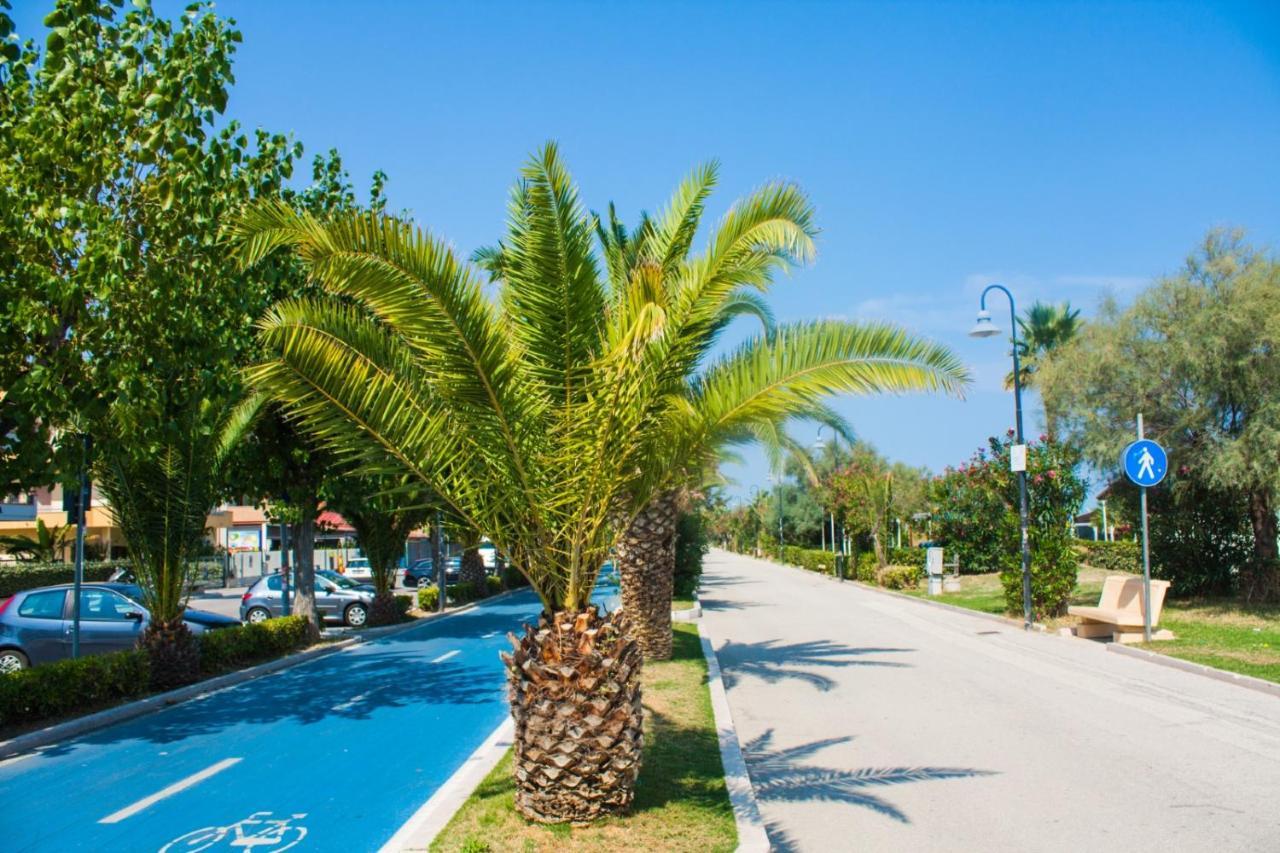 Apartamento Marconi House Alba Adriatica Exterior foto